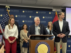 Arkansas governor, corrections board appeal ruling over who can fire top prison officials