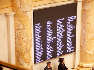 Affidavit: Arkansas lawmaker punched wife in face, slammed head on ground