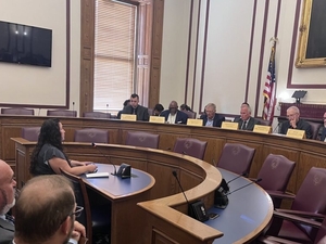 Indiana legislators hear complaints over unequal standards for child advocates in court cases