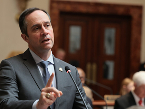 Kentucky Senate budget chair questions whether politics are influencing budget forecast