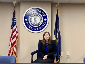 Kentucky auditor sends Beshear familiar names as nominations for ethics commission