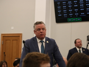 Bill blocking Kentuckians from suing pesticide makers splits House GOP but still advances