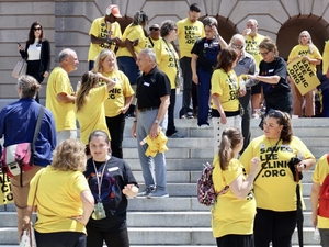KY gov moves millions to fund Lee Specialty Clinic in a ‘bandaid’ fix