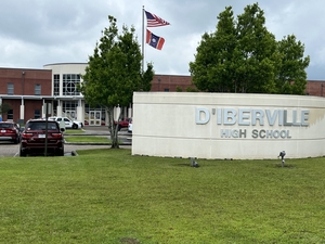 D’Iberville school officials deadname transgender student on social media days before graduation