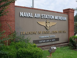 Pilots eject before Navy training jet crashes in East Mississippi