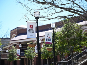 Former UA professor cites conflict of interest with former attorney in Charlie Kirk lawsuit