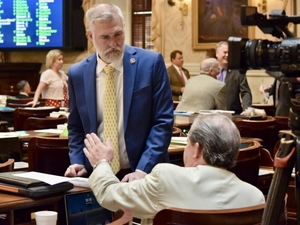 THC hemp products remain legal for all in SC after efforts to limit sales fails