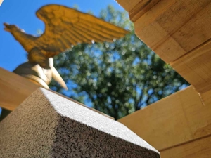 In local downtowns and across the globe, Vermont-hewn monuments honor soldiers’ service