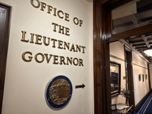 Alaska legislative attorney says U.S. Senate candidate’s removal could violate Constitution