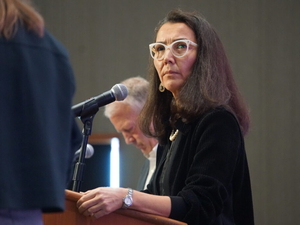 A New York Times article claimed hostility by Mary Peltola. Will it affect Alaska’s Senate race?