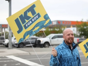 Amid fractured GOP field, a Democrat could be headed for the Alaska governor’s mansion