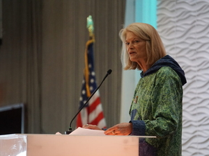 Murkowski and Murkowski endorse Alaska’s Democratic governor candidate