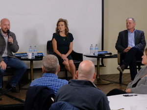 Two Alaska governor candidates advocate lower minimum wage, rollback of sick leave law