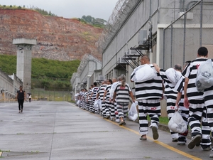 Another Hawaiʻi Prison Death Has Family Seeking Answers