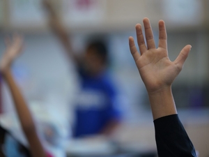 More Unlicensed Teachers Are Filling In Gaps In Hawaiʻi Classroom