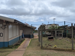 Lānaʻi School Relies On Temporary Power Lines For Years