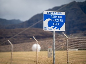 Hawaiʻi Tsunami Panic: Most Who Evacuated Shouldn’t Have, Report Says