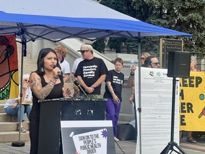Community members demand Colorado issue public health order for ICE tuberculosis case