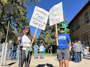 No Kings event in Grand Junction emphasizes early voting, nonpartisan participation