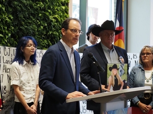 Parent advocates seek stronger AI chatbot protections in next Colorado legislative session