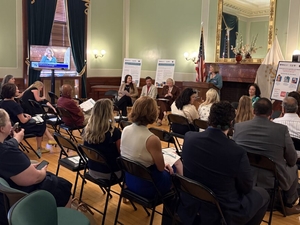 RI state budget extends pilot program offering fruit and veggie discounts to SNAP recipients