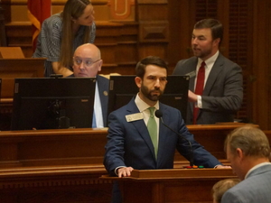 Kemp to decide fate of bill allowing Georgia property owners to sue over homelessness, immigration