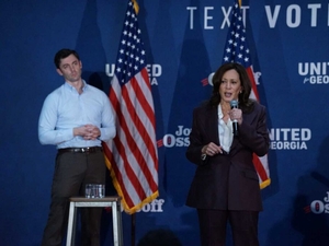 Kamala Harris drops into Georgia to stump for Ossoff, down-ballot Democrats 