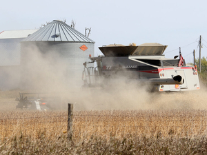 As Iowa harvest picks up, state officials urge farmers to vote early 