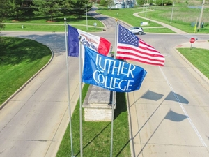 Luther College to offer preferred admission to students in Minnesota district