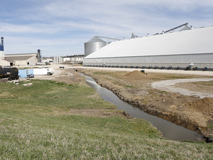 Nishnabotna river group sues coop over state’s ‘sweetheart deal’ for fish kill