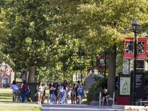 Grinnell College receives grant for initiative connecting arts and technology