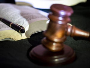 Federal judge criticizes ICE for illegally keeping man in Iowa jail