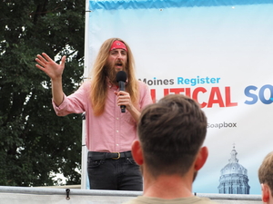 Dave Bushaw calls for building political independent ‘movement’ in Iowa