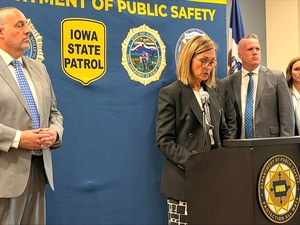 Reynolds calls for a ‘total ban’ on kratom and synthetic variants in Iowa
