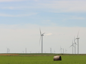 Iowa scientists push for more renewable energy to meet growing demands 
