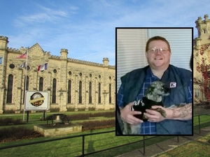 Prison heat may have contributed to Iowa inmate’s July death, his sister says