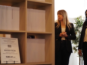 Trone Garriott tours Epstein files ‘reading room,’ calls for Congress to act