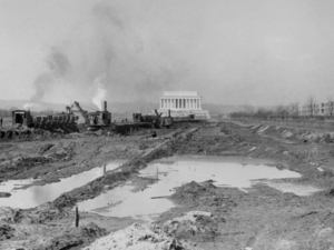 Trump’s slapdash Reflecting Pool renovations stand in stark contrast to ingenuity of its creation