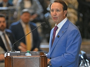 Superintendents, advocates push back on Landry’s proposed school funding cut