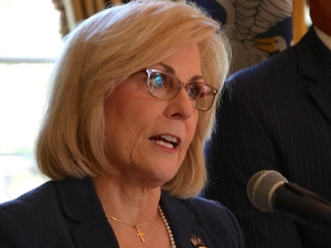 Unknown white powder in letter shuts down Secretary of State’s office
