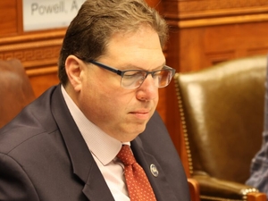 Lawmakers spar over rights of defendants to waive jury trials