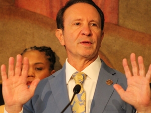 Landry teacher stipend plan back on after judge scraps lawsuit on technicality