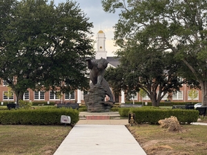 NIL insiders in Louisiana report unrealistic expectations, exhausted donors