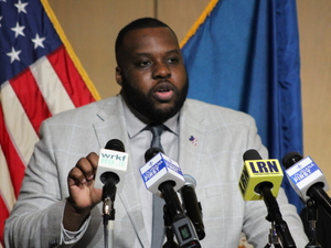 Most of 6th District field sees need for more petrochemical industry limits