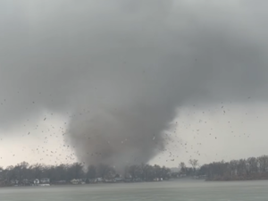 Tornadoes kill 4, injure at least 12 in southwest Michigan