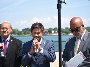 Thanedar, House Democrats call on Trump to open Gordie Howe bridge