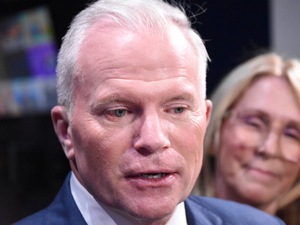 Mike Cox drops out of GOP gubernatorial primary, leaving two-way fight between Johnson and James