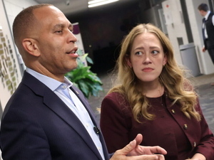 Jeffries joins Hines for roundtable on community concerns in Michigan’s 10th Congressional District
