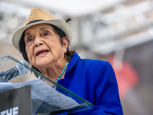 Dolores Huerta, Chicana activist and defender of farmworker rights, dies at 96