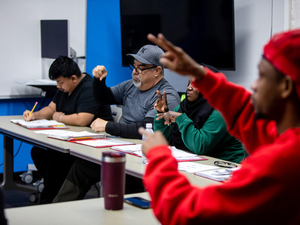 Deaf immigrants meet to learn ASL but remain cautious of continued ICE presence in Minnesota